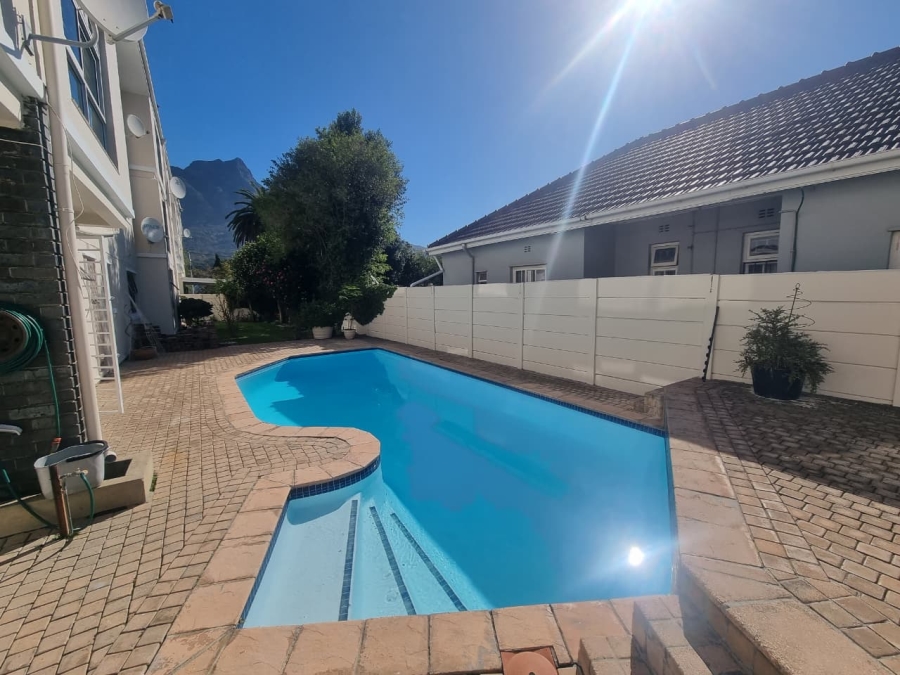 To Let 2 Bedroom Property for Rent in Newlands Western Cape